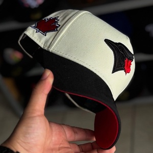 Gorra Ajustada Original de Ala Curva de Alta Calidad con Parche Lateral y Ala Bicolor Estilo HipHop Americano - ¡Gran Oferta! - Product Image 1