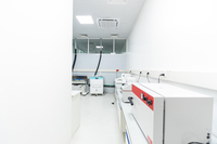 Cadre en bois et acier personnalisé granit plan de travail banc central de laboratoire réglable durable biologie banc d'essai de levage de laboratoire avec étagères