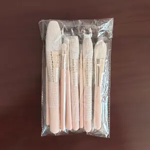 Nueva Etiqueta Privada Cute Face Eye Pink Juego de brochas de maquillaje con bolsa Logotipo personalizado Fan Brush para sombra de ojos Mascara Corrector Eyeliner