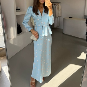 Completo da <span class=keywords><strong>Donna</strong></span> Primavera Estate 2026: Top Floreale in <span class=keywords><strong>Raso</strong></span> e Gonna Lunga - Abbigliamento Elegante Due Pezzi - Product Image 1