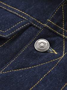 <span class=keywords><strong>Veste</strong></span> <span class=keywords><strong>en</strong></span> <span class=keywords><strong>jean</strong></span> pour homme <span class=keywords><strong>Col</strong></span> blanc <span class=keywords><strong>en</strong></span> fausse fourrure Poches d'hiver Vêtements tendance pour homme 1pc Manteau <span class=keywords><strong>en</strong></span> denim matelassé bicolore pour homme - Product Image 3