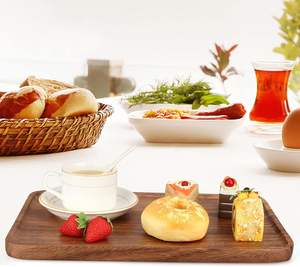 Grand <span class=keywords><strong>plateau</strong></span> <span class=keywords><strong>de</strong></span> service rectangulaire en bois poli <span class=keywords><strong>de</strong></span> qualité commerciale pour <span class=keywords><strong>fromage</strong></span>, charcuterie, gâteau, sandwich, collation, légumes et apéritifs - Product Image 2