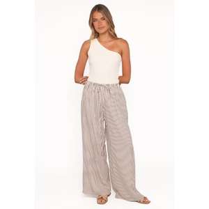 Pantalones de Estilo Relajado Diseñados para Mujeres que Prefieren la Comodidad Durante Todo el Día, con Tela Suave, Ajuste Flexible y Diseño Práctico - Product Image 4