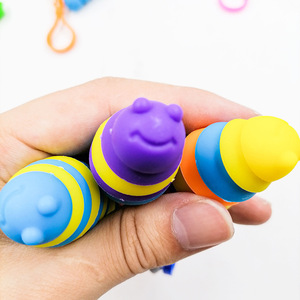 Porte-clés de dessin animé en PVC flexible, forme irrégulière, cadeau promotionnel pour enfants et adultes - Product Image 1