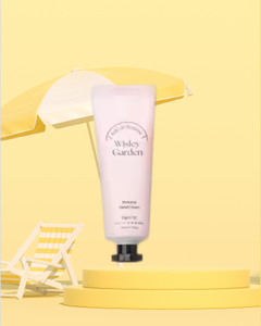 Dailycomma Bello De Parfum 50ml Wisley Garden Crème pour les mains et lotion hydratante pour peaux sèches, crème nourrissante, coffret cadeau pour femmes - Product Image 2