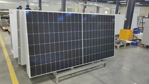 Chất lượng cao năng lượng mặt trời bảng điều khiển mô-đun với kính đôi bảng điều khiển năng lượng mặt trời mô-đun quang điện trong kho giá tốt nhất - Product Image 5