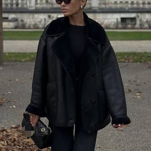 أزياء الخريف للمرأة ياقة ثلاثة ألوان فو الفراء مبطنة طويلة الأكمام سترة الموضة - Product Image 4