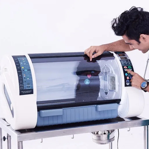 Incubadora de unidad de cuidados intensivos veterinarios (UCI) completamente automática para mascotas, perros y cachorros para diagnóstico en clínicas veterinarias de hospitales - Product Image 1