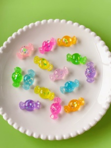 100 pièces de nouveaux cabochons en résine plats brillants de style dessin animé mignon, pour la fabrication de bijoux et la décoration artisanale - Product Image 1