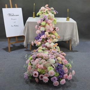 Chemin de table en roses artificielles pour la décoration de scène, de fête, de banquet ou comme centre de table - Product Image 4