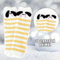 Vente en gros de chaussettes de sol chaudes et confortables pour l'hiver avec logo personnalisé respirant et mignon au design rayé pour femmes sac gratuit décontracté