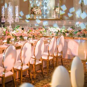 Sillas <span class=keywords><strong>de</strong></span> comedor modernas con patas doradas, sillas apilables ovaladas, para salón <span class=keywords><strong>de</strong></span> banquetes, boda, decoración para eventos - Product Image 2