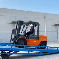 Chariot élévateur diesel WGZN à succès, 3 tonnes, 3,5 tonnes, 4 tonnes, 5 tonnes, hauteur de levage 5, moteur EPA Euro 5, chariot élévateur 4x4 exporté dans plus de 120 pays