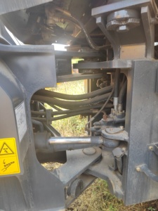 लियुगोंग 856 एच चीनी मूल छोटे ललाटर मिनी स्टॉक में इस्तेमाल किए गए व्हील लोडर्स 17 टन 5.3 सस्ते हॉटसेल अच्छी स्थिति निर्यात ईपा - Product Image 5