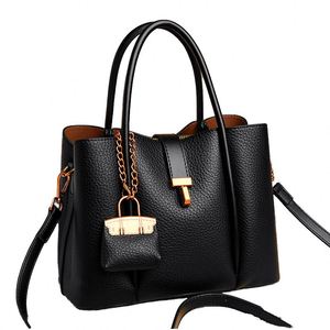 2025 New Luxury Women's Genuine Leather Suede Shoulder <b>Bag</b> High Quality Crossbody Leisure <b>Bag</b> Fashionable New Arrival - Product Image 3