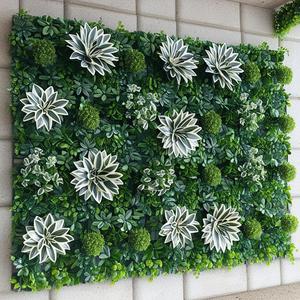 Panel de Pared Verde Artificial Realista Personalizado Jardín <span class=keywords><strong>Vertical</strong></span> con Césped Sintético para Uso Doméstico y Comercial - Product Image 5