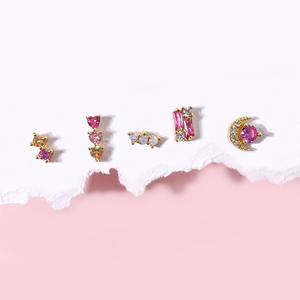 Accesorios de Moda al por Mayor, Aretes de Latón con Baño de Oro de 18K, Lindos Aretes de Corazón con Circonita para Mujer, Regalos - Product Image 1