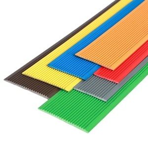 Bandes antidérapantes colorées pour escaliers, bordures de sol en PVC, résistantes à l'humidité, auto-adhésives, design moderne - Product Image 2