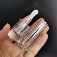 Flacon de brillant à lèvres transparent de 5,5 ml avec applicateur en forme de pied de chèvre, tube épais avec grande brosse et grand applicateur