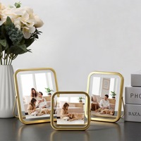 Cadre photo en métal et verre de style nordique créatif avec gaufrage géométrique doré pour spécimens végétaux DIY, idéal pour la décoration intérieure