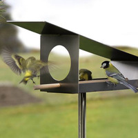 JH-Mech Surface extérieure Décoration de jardin contre la pluie et la neige Mangeoire à oiseaux suspendue en acier inoxydable avec support