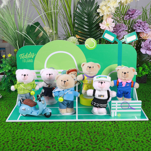 Peluche Teddy ISLAND sous licence mondiale, petite poupée en peluche tendance avec accessoires vestimentaires assortis pour poupées de 17 cm - Product Image 5