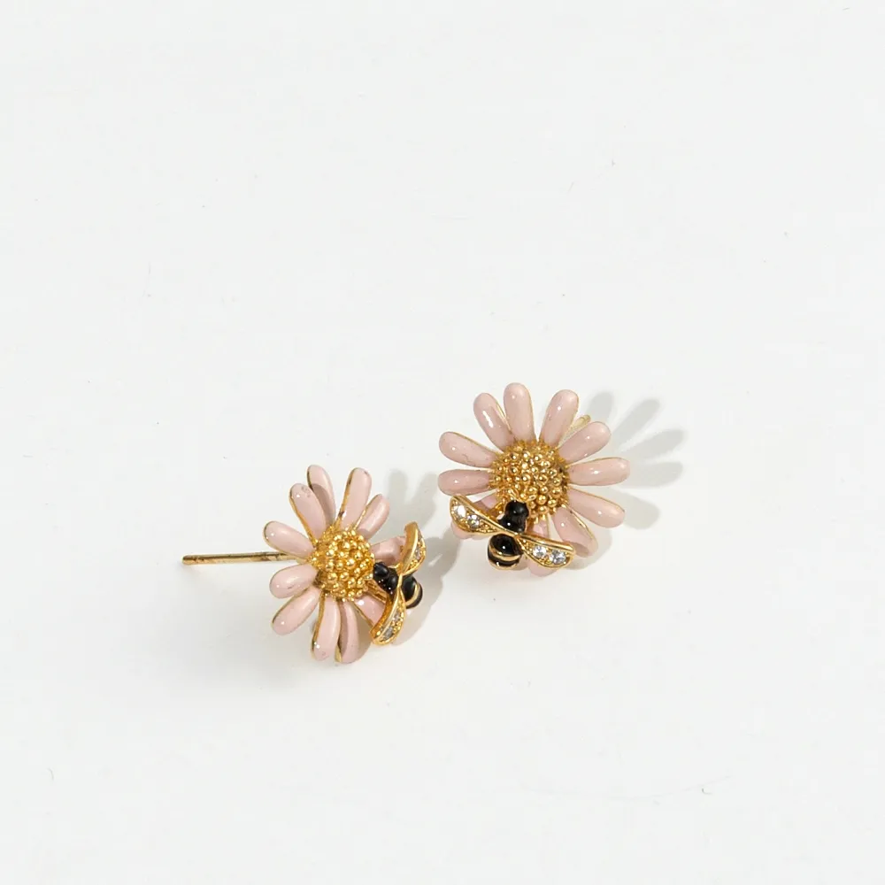 Fashion Alloy CZ Gold Earrings Simple Jewelry Accessories Gifts Flower and Bee Stud Earrings for Women