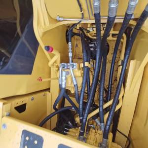 รถขุดโคมัตสึ PC220-8 มือสอง ราคาไม่แพง คุณภาพเชื่อถือได้ มีสินค้าพร้อมส่งจำนวนมาก - Product Image 5