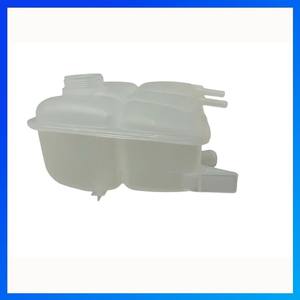 Горячая распродажа: Расширительный бачок системы охлаждения двигателя 5M5H8K218AA3M5H8K219AJ F5015350 для Mazda3/Focus - Product Image 6