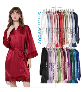 Robe de mariée en <span class=keywords><strong>satin</strong></span> de soie personnalisée avec logo, <span class=keywords><strong>couleur</strong></span> unie, dentelle, robe de demoiselle d'honneur, kimono, peignoir, robe de fête de mariage, col en V - Product Image 1