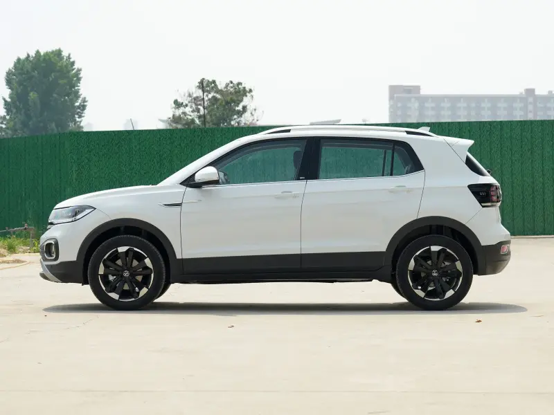TACQUA 1.5L mobil bekas baru bensin SUV kompak 180km kecepatan tinggi kinerja tinggi mobil Cina mobil keluarga