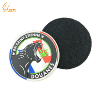 Écusson brodé personnalisé en caoutchouc PVC souple brodé en tissu Écussons Velcroes sur vêtements Écusson tissé