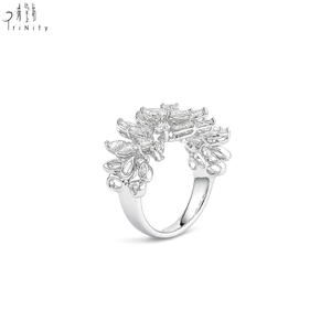 Tremendous Quality Luxury 18K Solid White Gold Au750 Floral Marquise & Pear Cut Diamond Cluster <b>Statement</b> <b>Ring</b> For Women Wear - Product Image 3