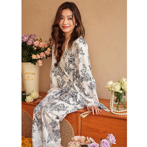 Luxury Oriental Style Silky Pajamas for Women Floral Loungewear with Lace Trim Black &amp; White <strong>Thermal</strong> <strong>Pyjamas</strong> for Summer &amp; Spring - Product Image 2