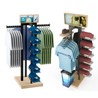 Support d'affichage personnalisé en bois Apache pour vêtements et accessoires, idéal pour les collections de t-shirts et de casquettes dans les magasins de vêtements et les boutiques de détail