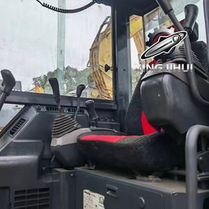 Excavatrice Komatsu 55-2 d'occasion, marque japonaise d'origine, 5 tonnes, petite taille, sur chenilles en caoutchouc. - Product Image 5