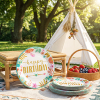Assiettes en papier géométriques pastel élégantes avec estampage doré – Vaisselle de luxe moderne pour événements et décorations de table d'anniversaire