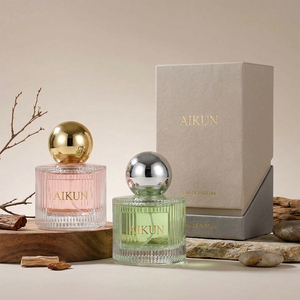Aikun – Coffret de parfum 100 ml en verre côtelé rond avec logo par transfert d'eau, crème parfumée personnalisée longue durée, faible MOQ, livraison rapide pour entreprises - Product Image 1