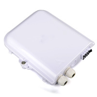 Boîtier de distribution de fibre optique extérieur 8 cœurs ODP IP65 FTTH SC TCP GPRS blanc/noir avec répartiteur 1:8