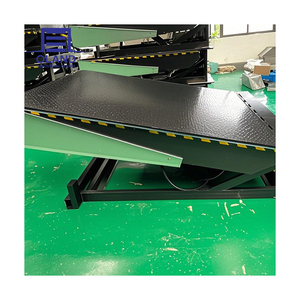 Durable Steel <strong>Loading</strong> <strong>Dock</strong> Platform with Adjustable Ramp Height for Efficient Goods Transfer in Commercial Logistics - Product Image 6
