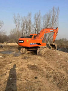 รถขุดไฮดรอลิก Doosan DH225LC-7 มือสอง น้ำหนัก 22.5 ตัน แบบตีนตะขาบ เครื่องยนต์ปั๊ม รุ่นปี 2020 สภาพดีเยี่ยม มอเตอร์ เกียร์บ็อกซ์ แบริ่ง เกียร์ - Product Image 2