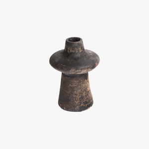El jarrón de terracota Nordic Farmhouse tiene un acabado mate, ideal para exhibir flores y realzar la decoración del hogar. - Product Image 1