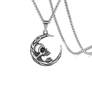 Collar de Joyería Personalizado para Hombre, Collar con Colgante de Calavera y Luna para el Día de Todos los Santos - Product Image 1