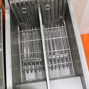 Friteuse électrique commerciale à double cuve en acier inoxydable, capacité 17-20L, pour hôtels et restaurants de restauration rapide - Product Image 5