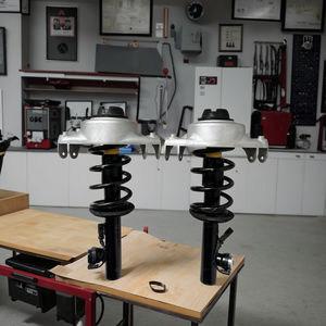 Amortisseurs à ressort de suspension avant pour <span class=keywords><strong>Audi</strong></span> Q5 A4/S4 <span class=keywords><strong>A5</strong></span>/S5 8R0413029J/8F0413029/8F0413030/8R0413030J - Product Image 1