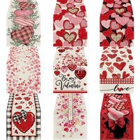 Chemin de table pour la Saint-Valentin 13 * 72 pouces Chemin de table rouge à cœur, utilisé pour la décoration de la Saint-Valentin et des anniversaires