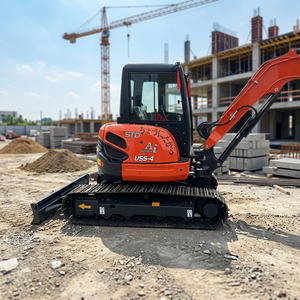 Excavatrice sur chenilles fiable de 5,5 tonnes avec godet de 0,19 m, moteur et transmission de 45,4 CV – Machine de construction compacte et puissante - Product Image 1
