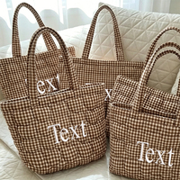 Sac à bandoulière matelassé personnalisé avec broderie, sac fourre-tout en toile de coton doux, grand sac réutilisable pour cadeau d'entreprise et usage quotidien décontracté pour femmes