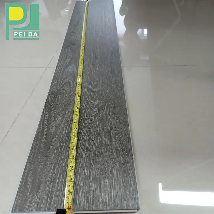 Plancher de terrasse en vinyle imperméable à bas prix Plancher WPC Plancher stratifié en bois