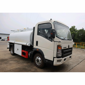 Châssis de véhicule spécial HOWO 4x2 d'occasion de 5 tonnes avec réservoir d'huile 15001-30000L |   Système de manutention de carburant diesel préconfiguré (150-250 ch) 41-50t - Product Image 1